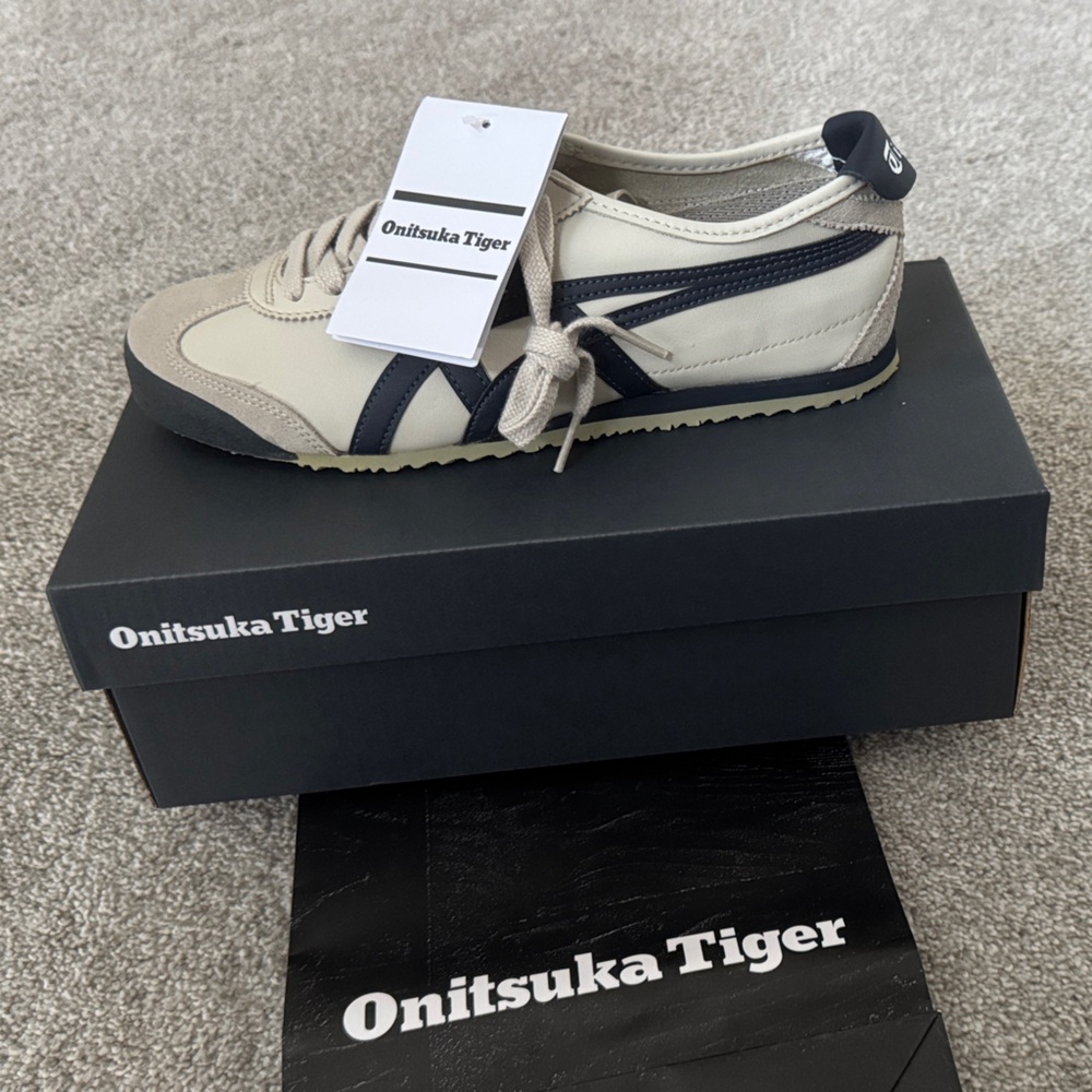 Onitsuka Tiger by Asics Men's Cream and Navy Sneakers